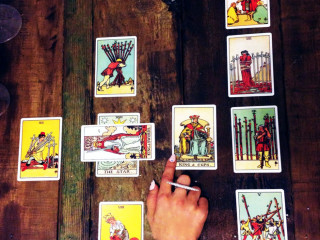 Hogyan jósoljunk tarot kártyával?