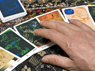 Így jósoljunk 6 lapból! Különleges tarot kirakási mód
