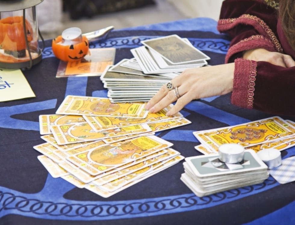 Kérjen útbaigazítást a tarot kártyától!